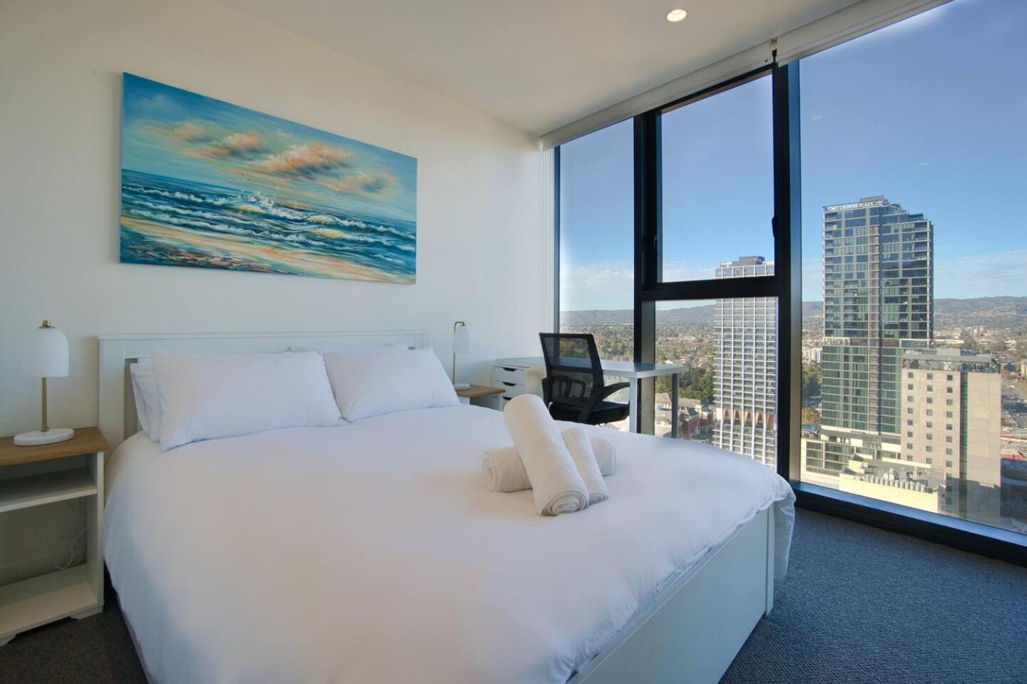 Urban Escape - 2br With Amazing Views Of Rundle Mall Apartment *