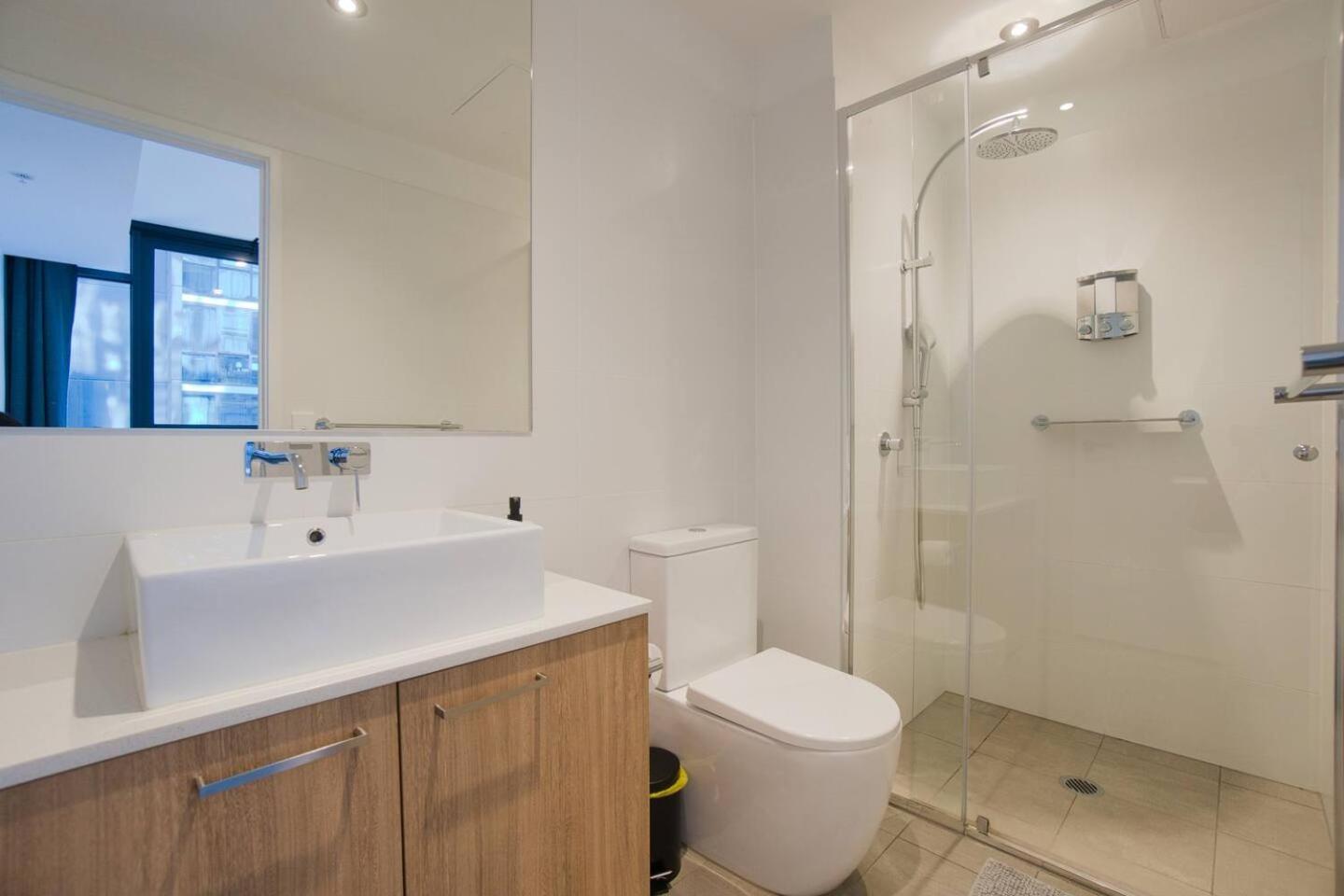 Apartment Ultimate Comfort - Modern 3br With Pool And Gym