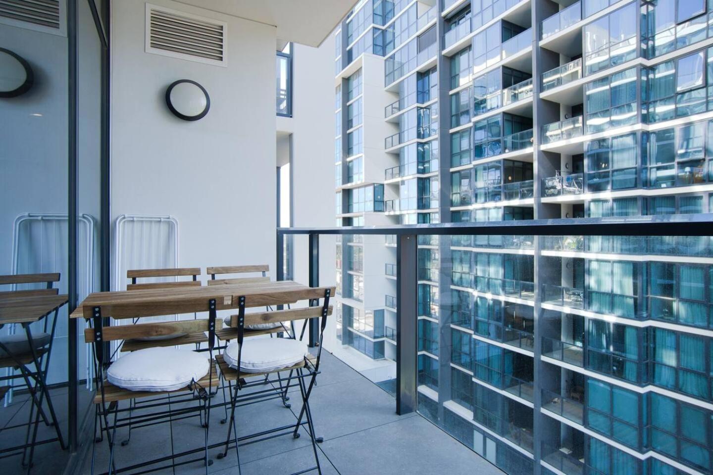 Ultimate Comfort - Modern 3br With Pool And Gym Apartment *