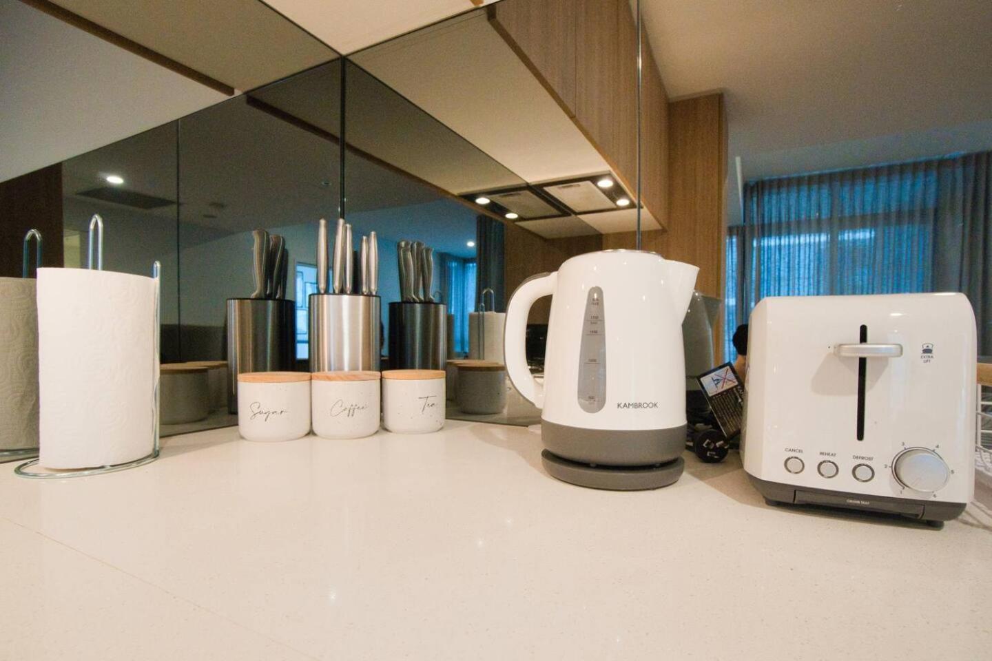Apartment Charming Cbd Escape 1br With Pool And Gym