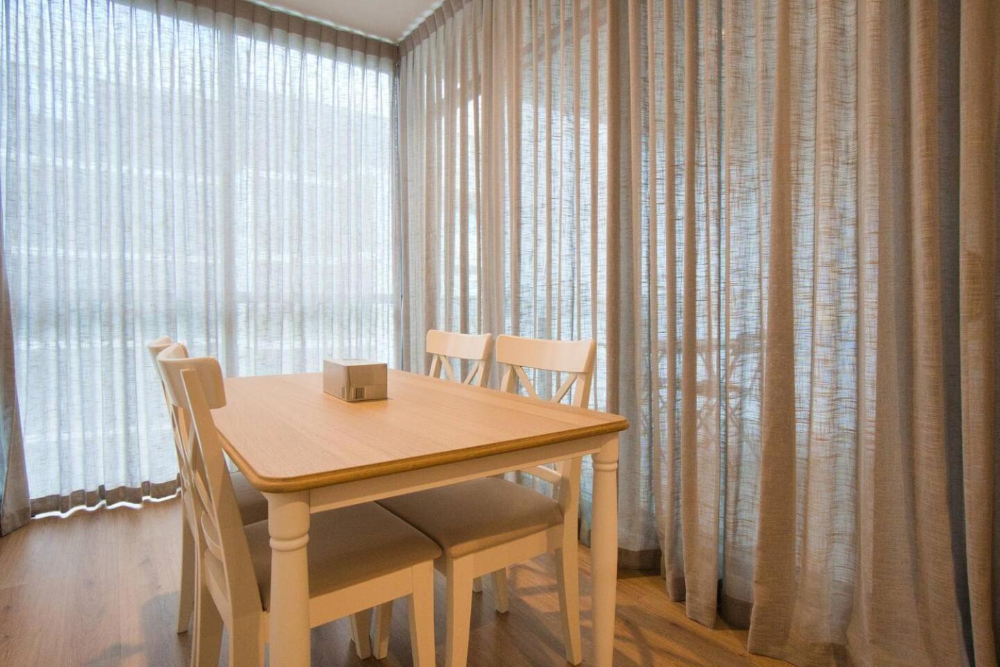 Charming Cbd Escape 1br With Pool And Gym *