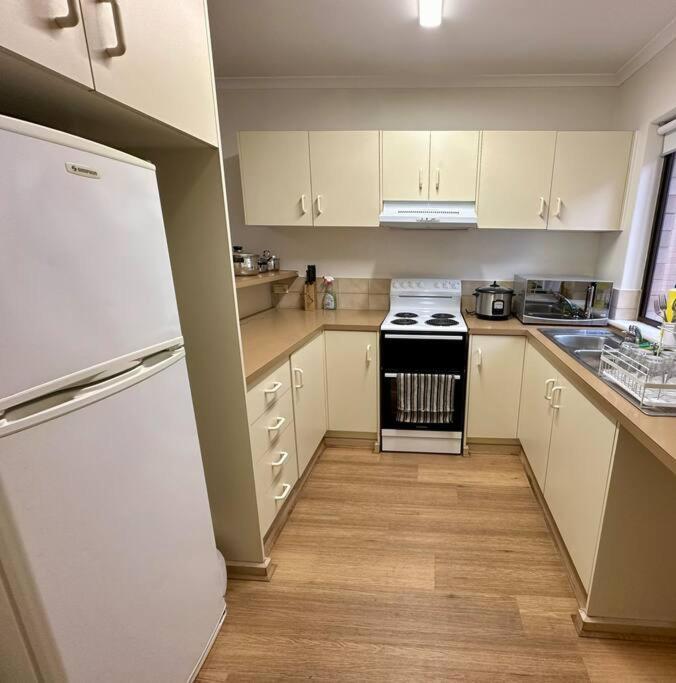 Relaxing Park View 2 Bedrooms Free Wi-fi *