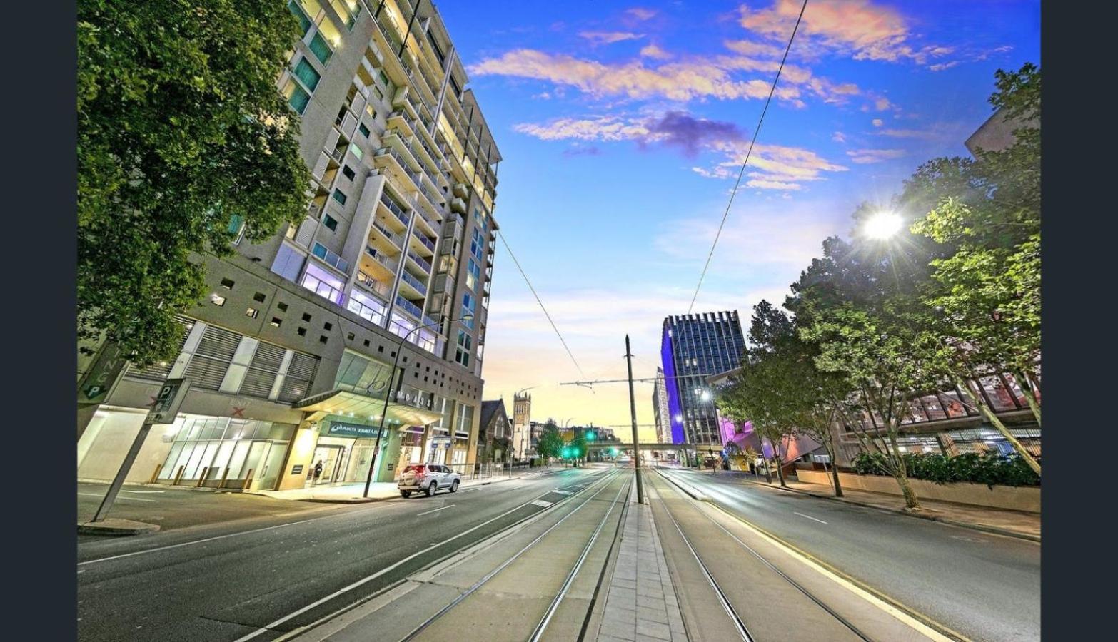 Happy Deluxe In Cbd