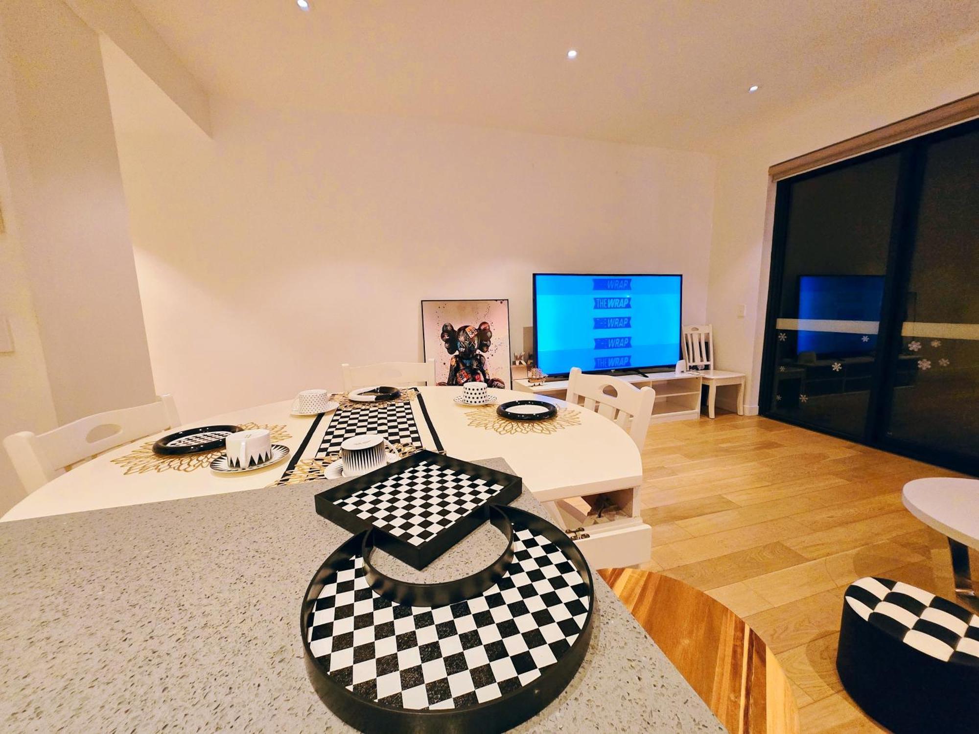 Eden - Black & White 伊甸园 - 非黑即白 Apartment *
