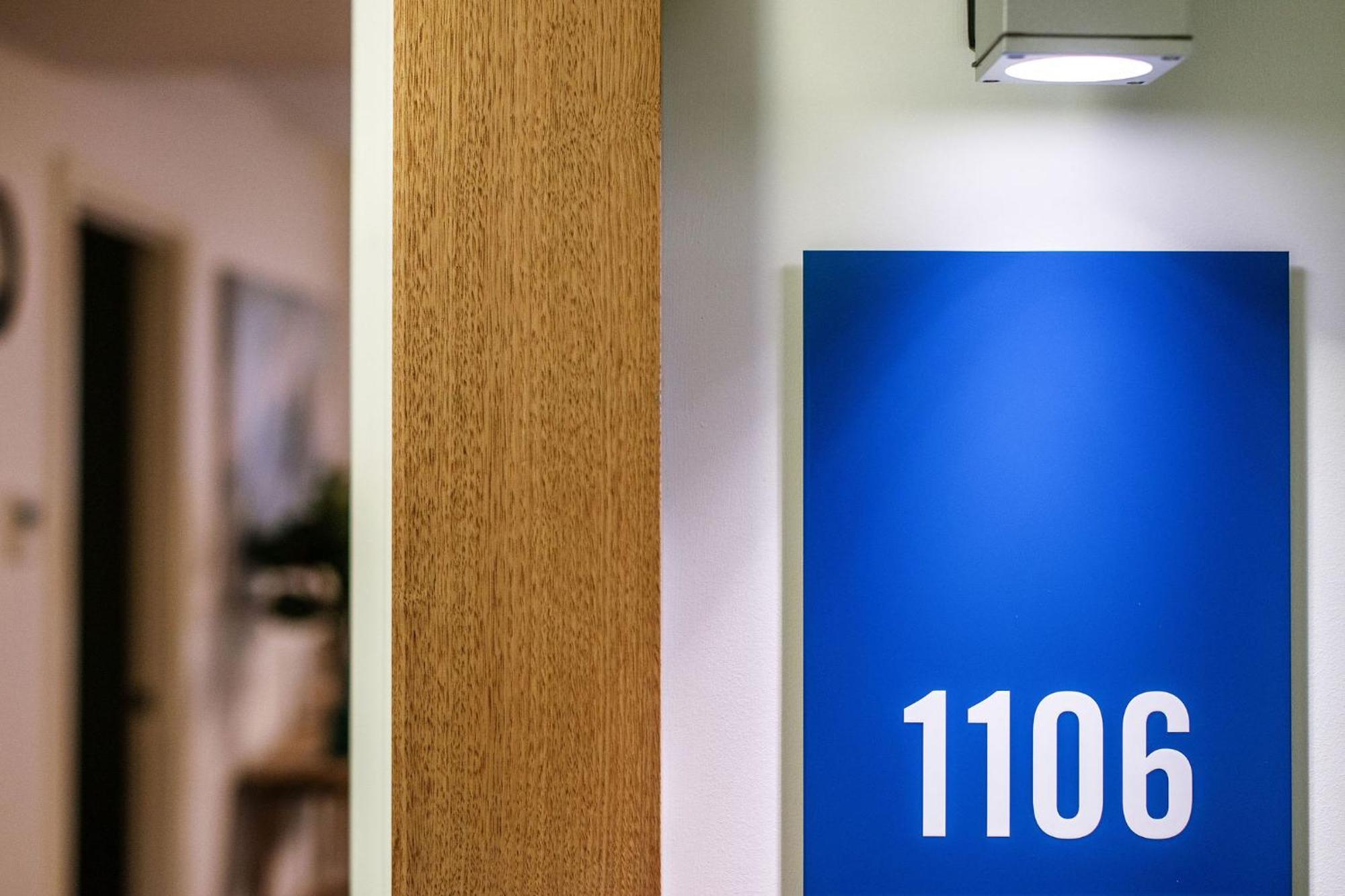 The Waymouth Executive I Workspace I Free Parking Apartment Adelaide