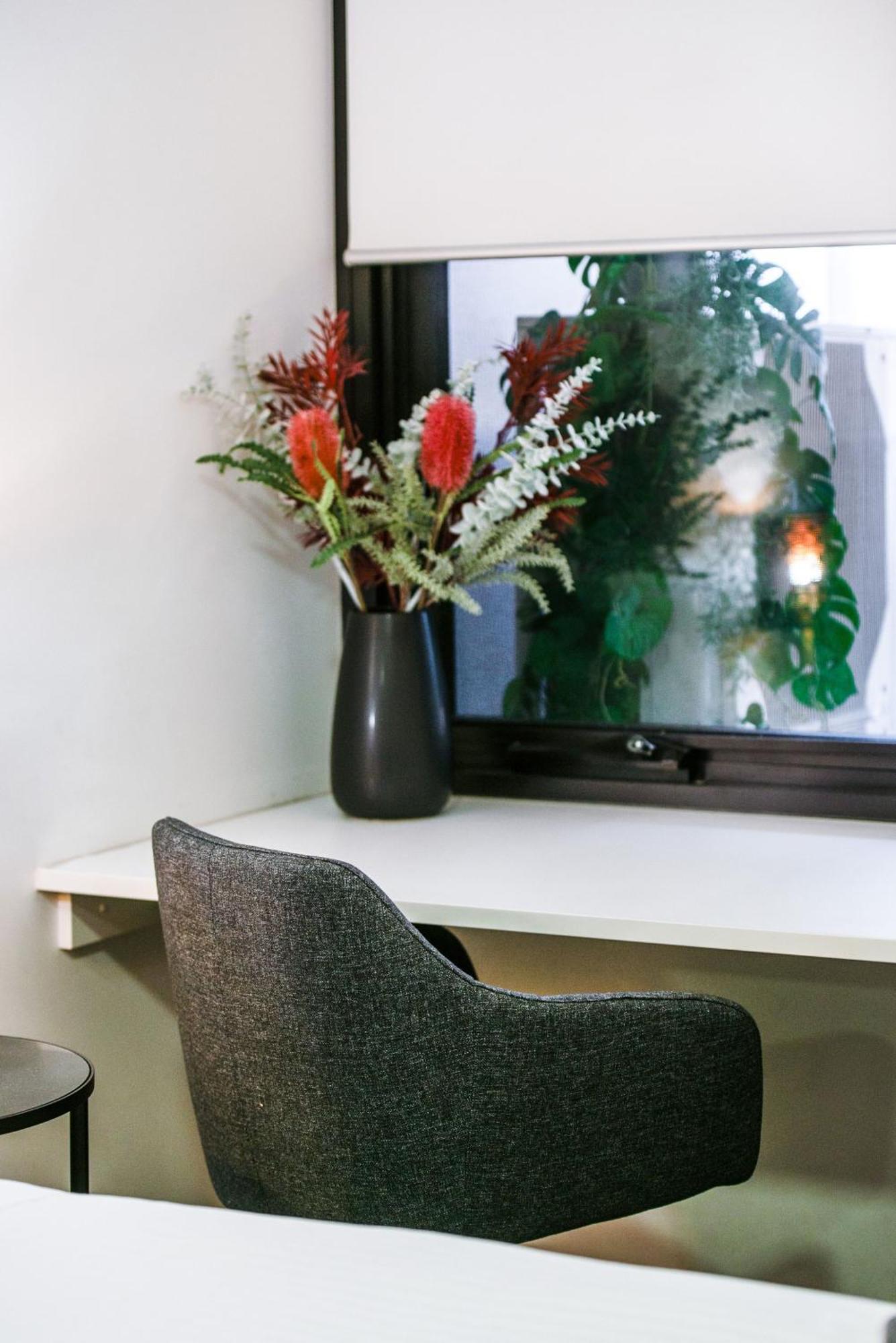 The Waymouth Executive I Workspace I Free Parking * Adelaide