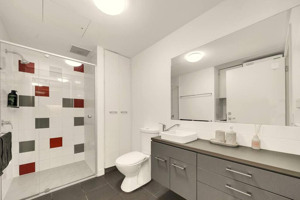 2 Bedrooms In Cbd With Balcony