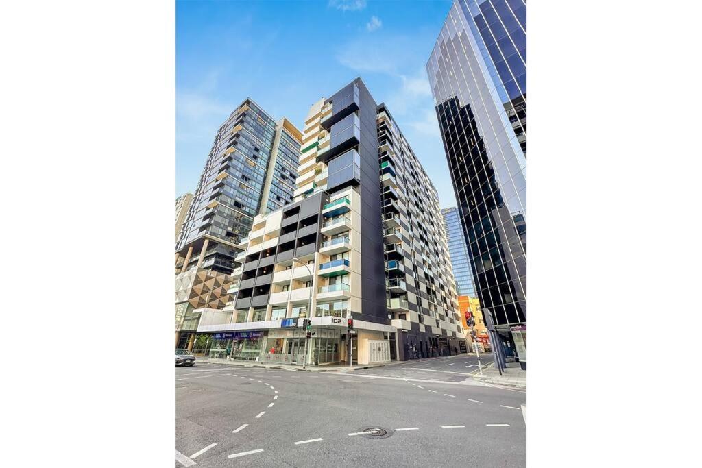 2 Bedrooms In Cbd With Balcony