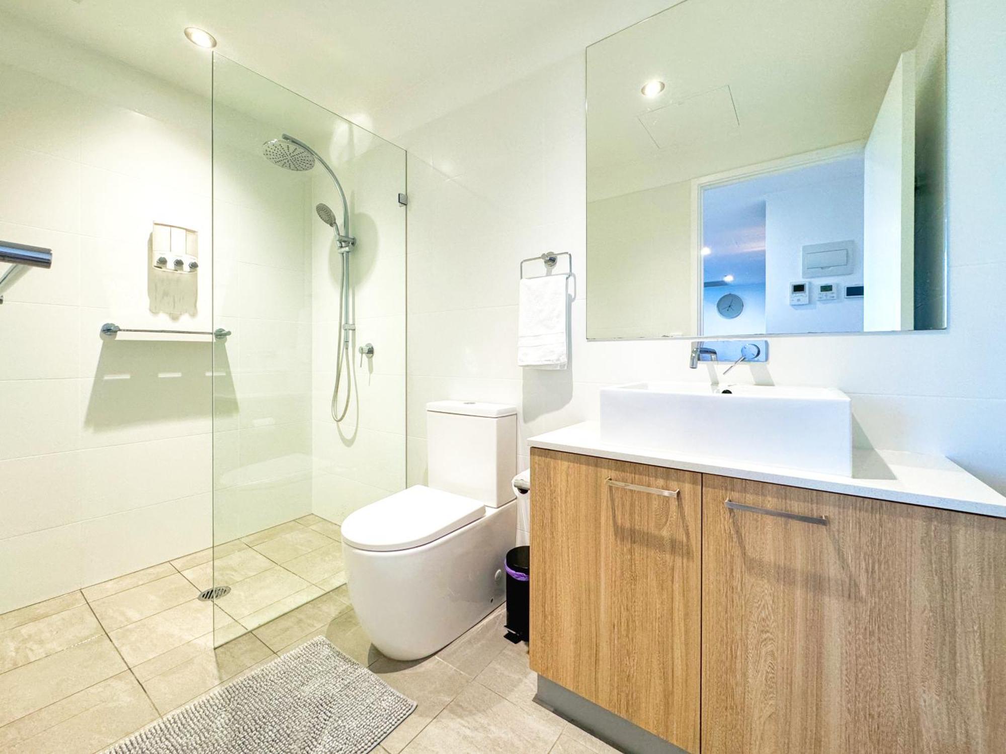 Serenity 2br With Pool, Gym, Steam, Sauna Adelaide