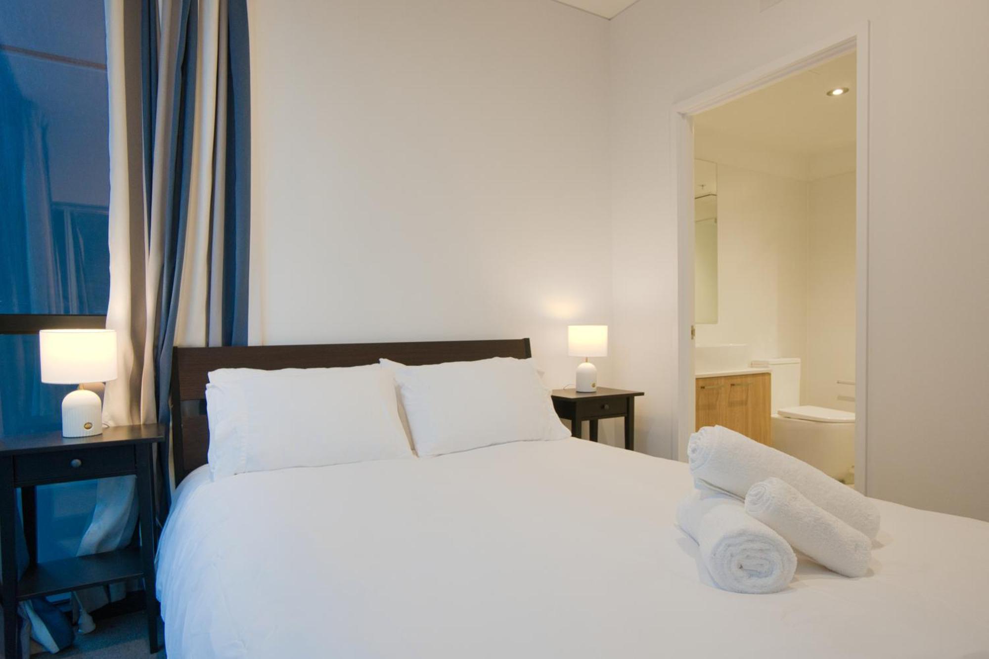 Apartment Serenity 2br With Pool, Gym, Steam, Sauna *