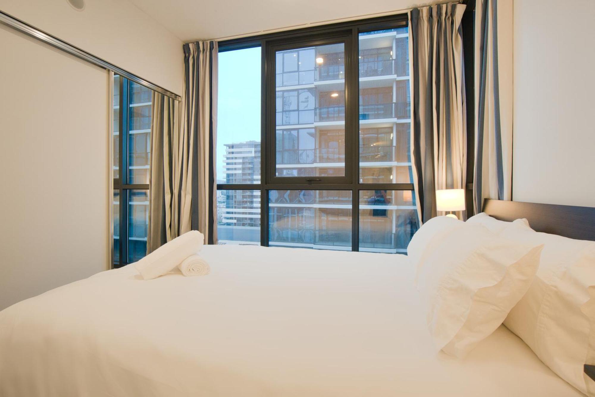 Serenity 2br With Pool, Gym, Steam, Sauna Apartment Adelaide