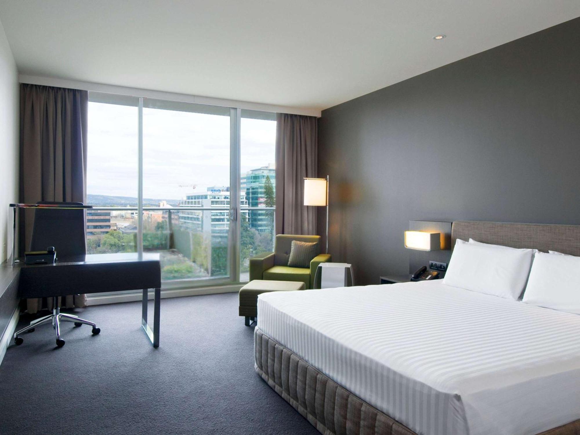 Pullman Hotel 5*