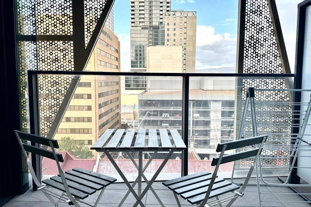 The Cedar In The Heart Of Cbd Apartment *