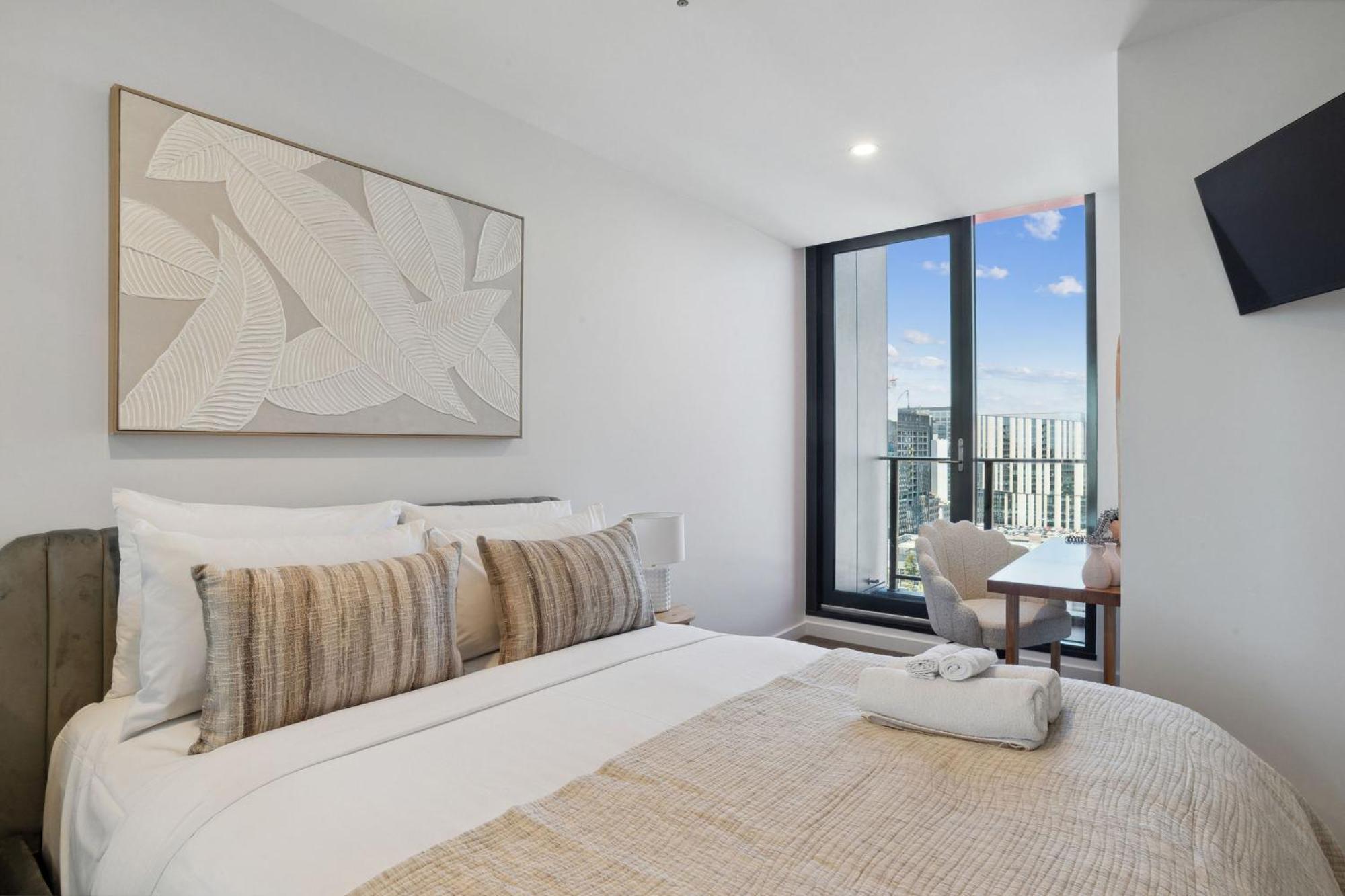 Apartment Blue Pool Escape Stunning Views *
