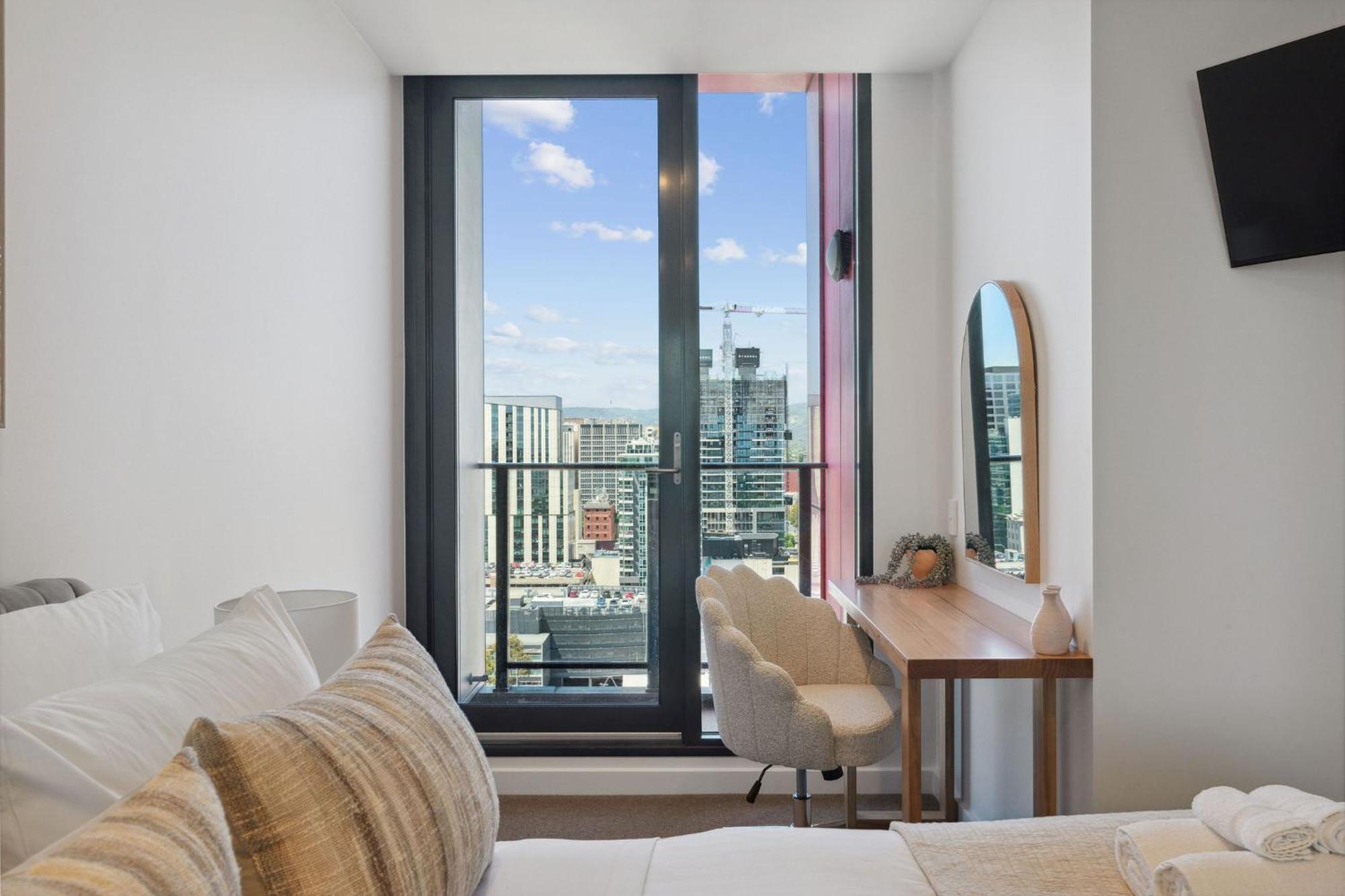 Apartment Blue Pool Escape Stunning Views Adelaide