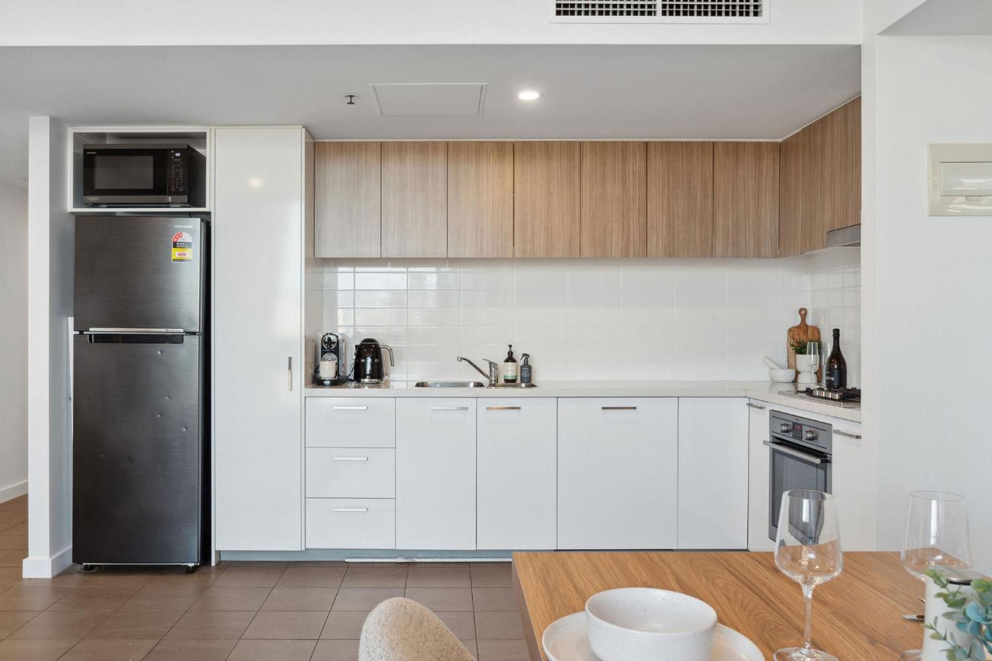Blue Pool Escape Stunning Views Apartment Adelaide