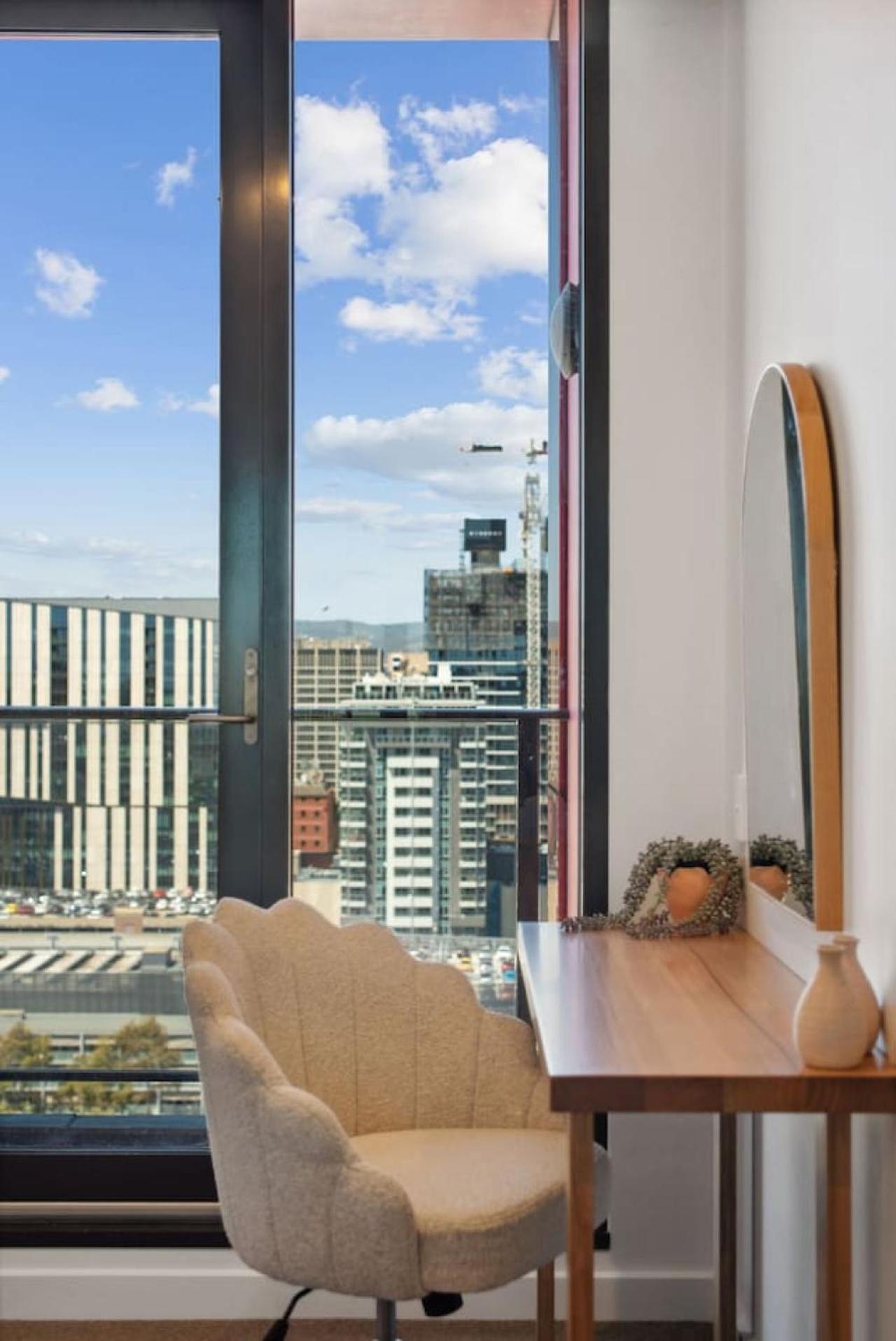 Apartment Blue Pool Escape Stunning Views *