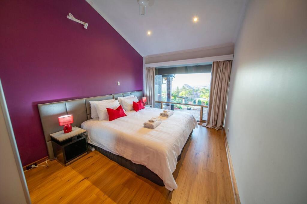 Tranquil Escape The Gerald House Near The Villa *