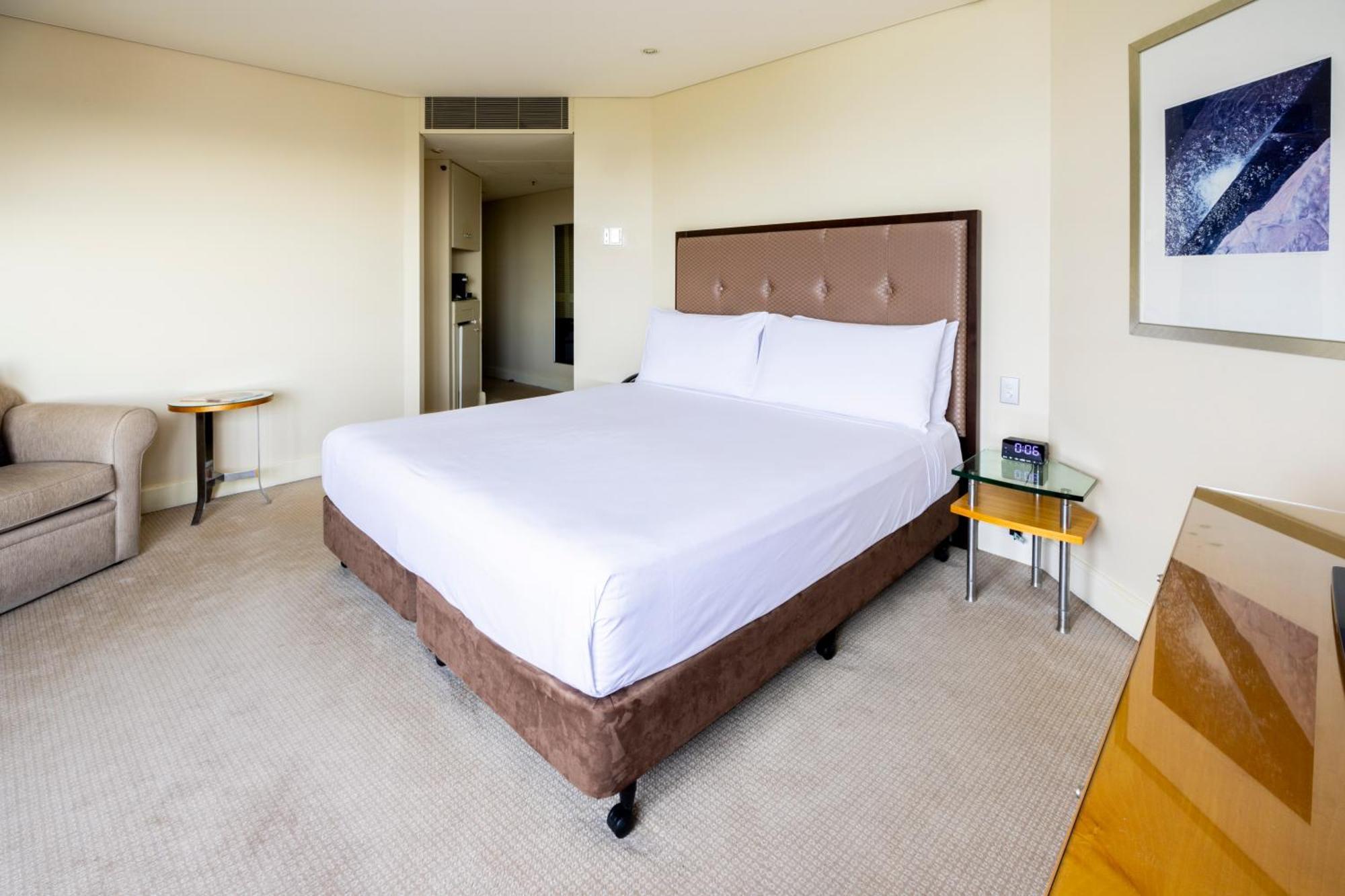 Intercontinental By Ihg Hotel Adelaide