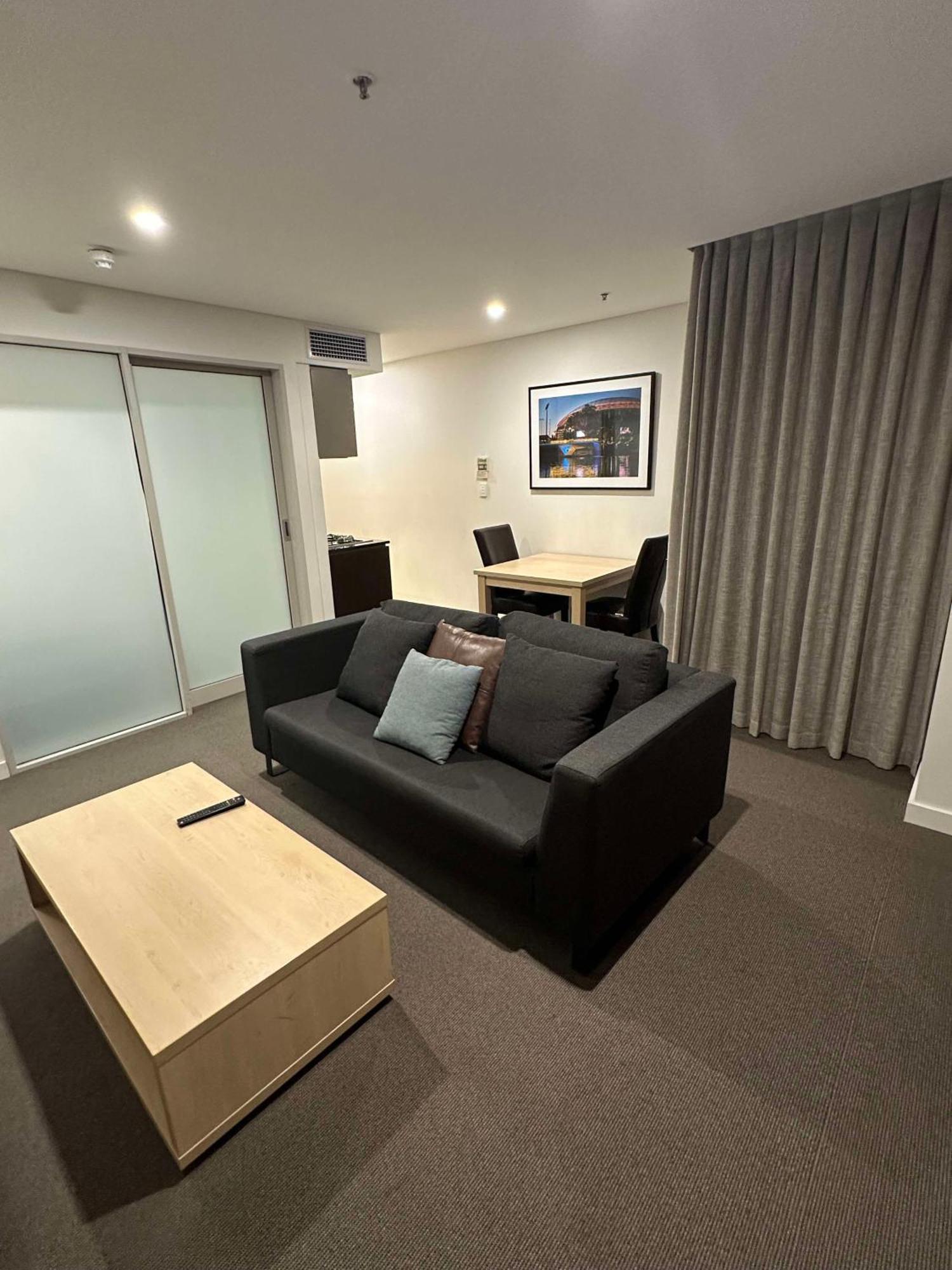 Affordable & Cozy Cbd Getaway With Free Wine!! Apartment Adelaide
