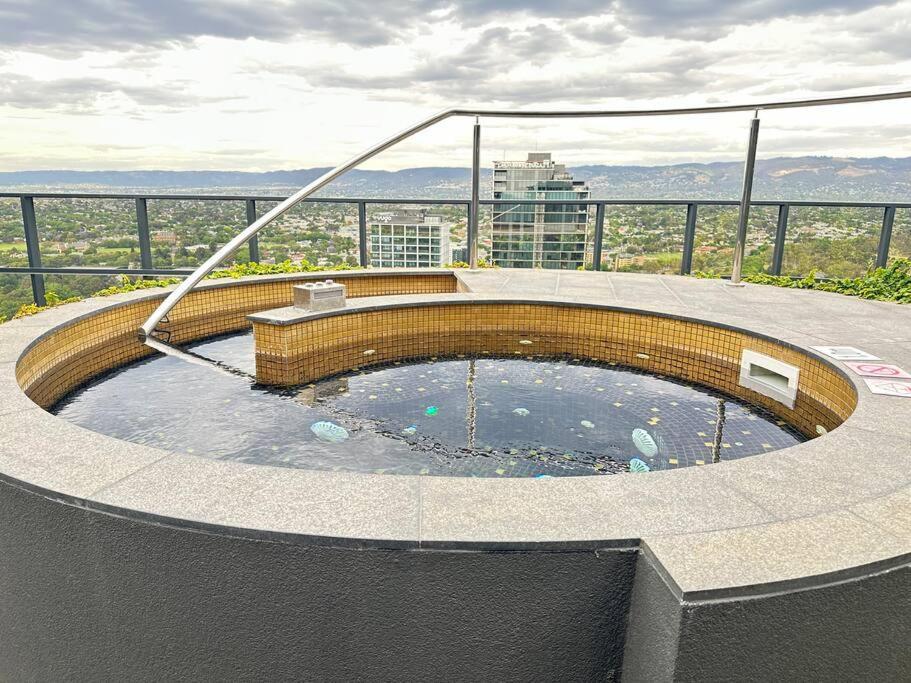2 Bedroom Ap In The Heart Of Cbd Apartment Adelaide