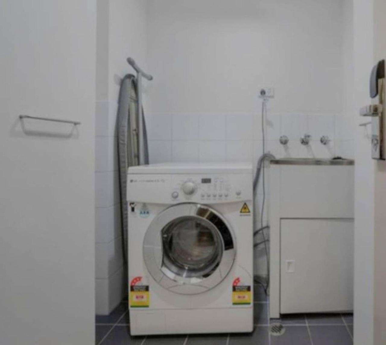 Affordable & Cozy Cbd Getaway With Free Wine!! Apartment Adelaide