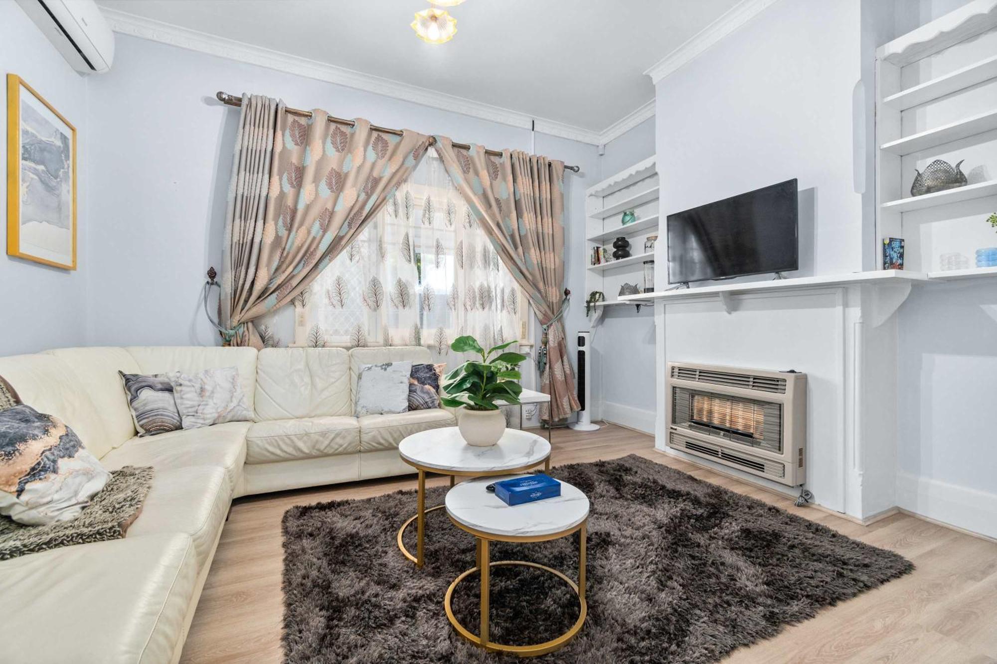 The Newly Renovated - Maylands Vacation Adelaide