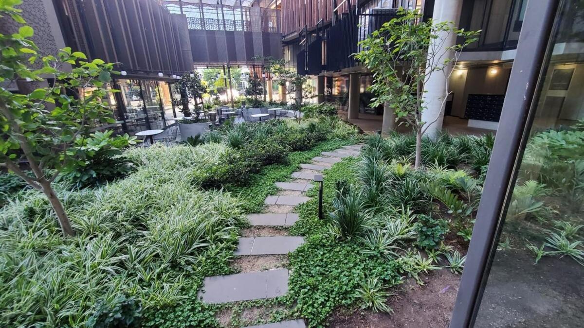 Cbd, East End Delight! Wifi, Central, Cafe Apartment *