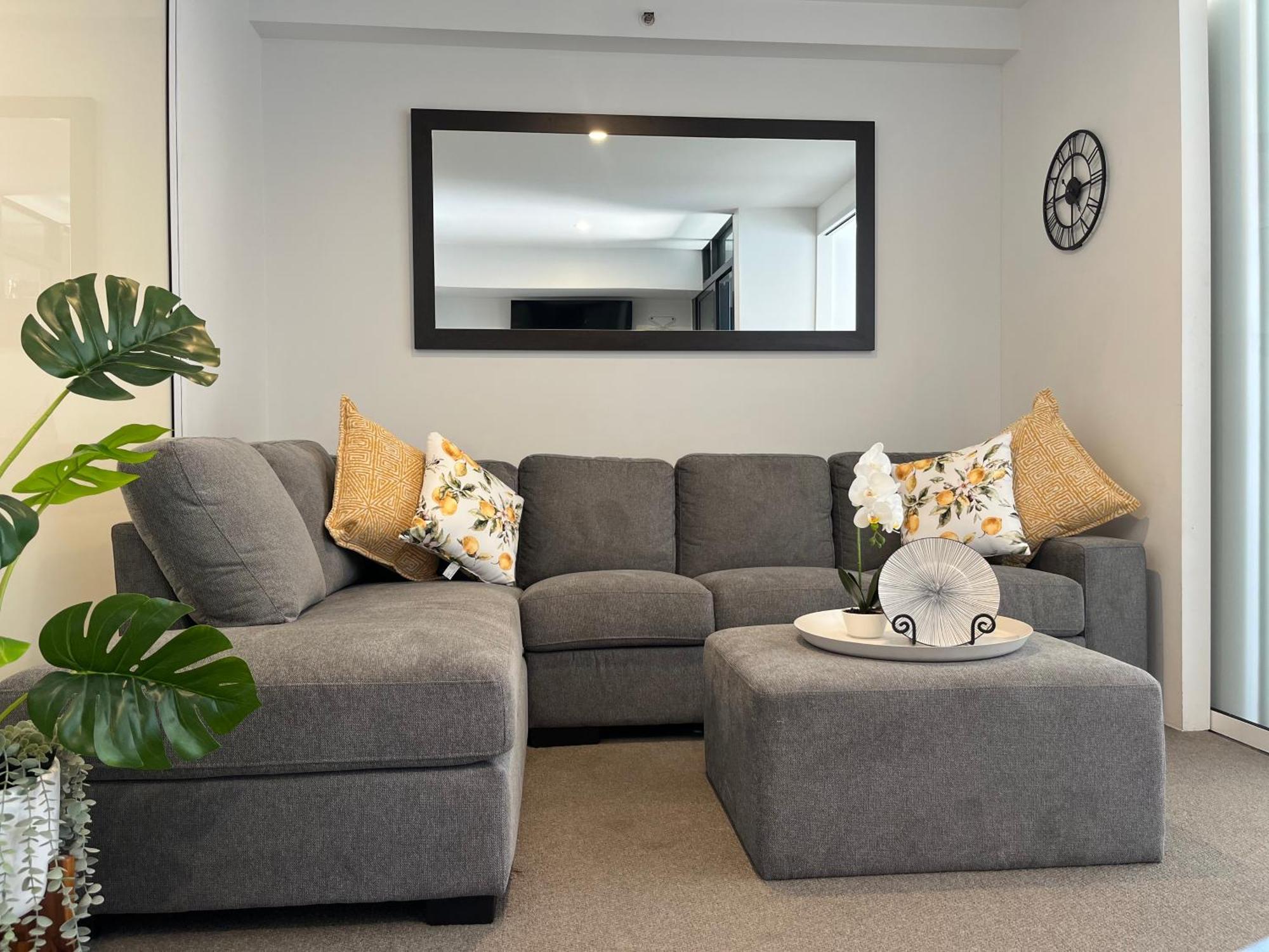 The Complex Apartment *