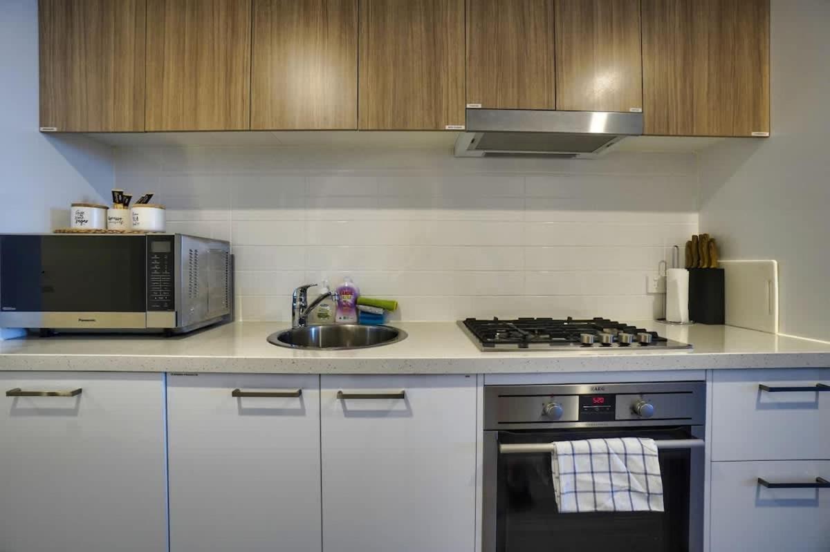 Escape @ Cbd Apartment