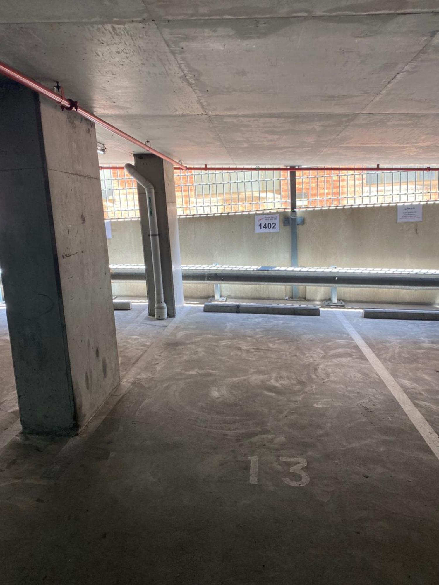 Horizons 1402 - Free Carpark Adelaide