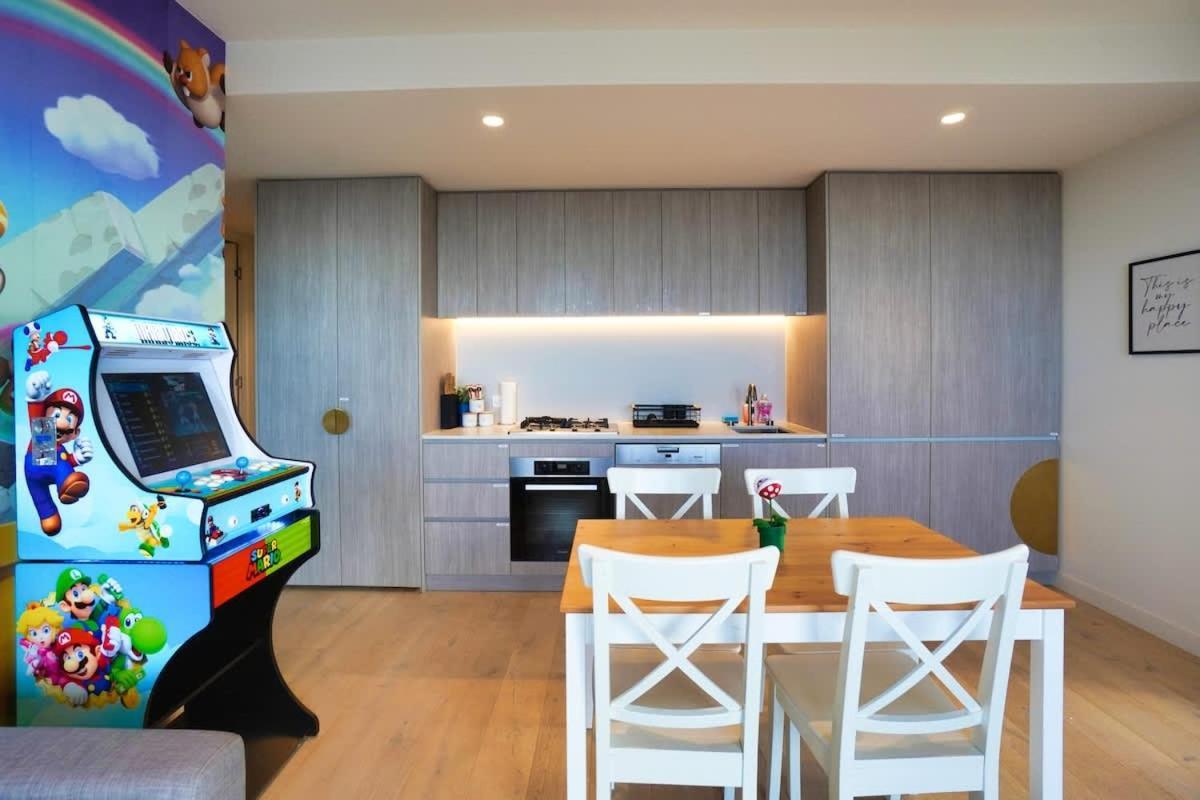 Apartment Nintendo Theme-adelaide Cbd-king Bed-gym-bbq