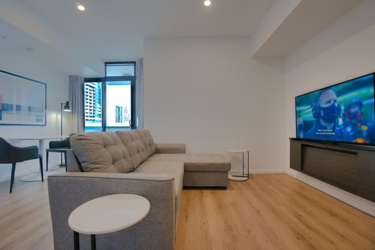Apartment Stylish 1 Bedroom Cbd Apt-pool-gym-sauna-steam