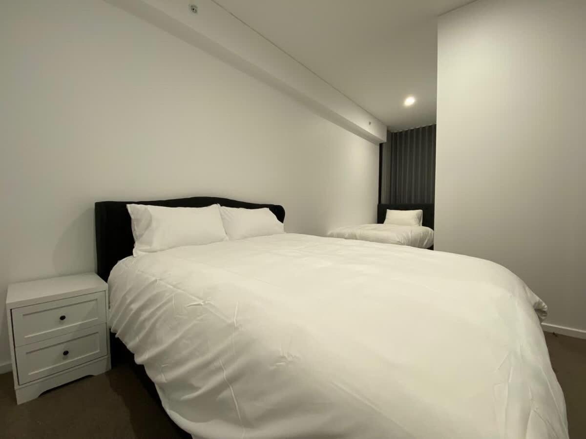 Apartment Luxury 3 Bedroom With Pool-gym-sauna-steam Adelaide