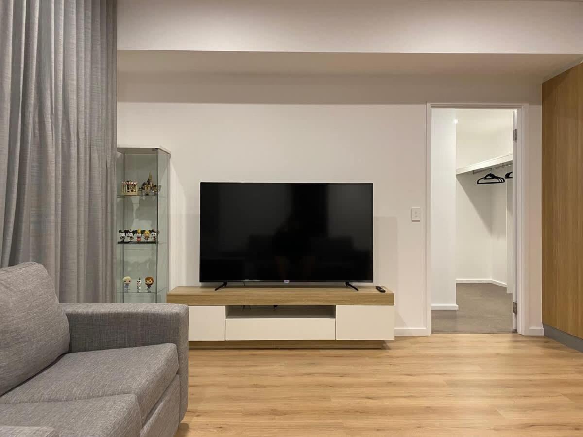 Luxury 3 Bedroom With Pool-gym-sauna-steam Apartment