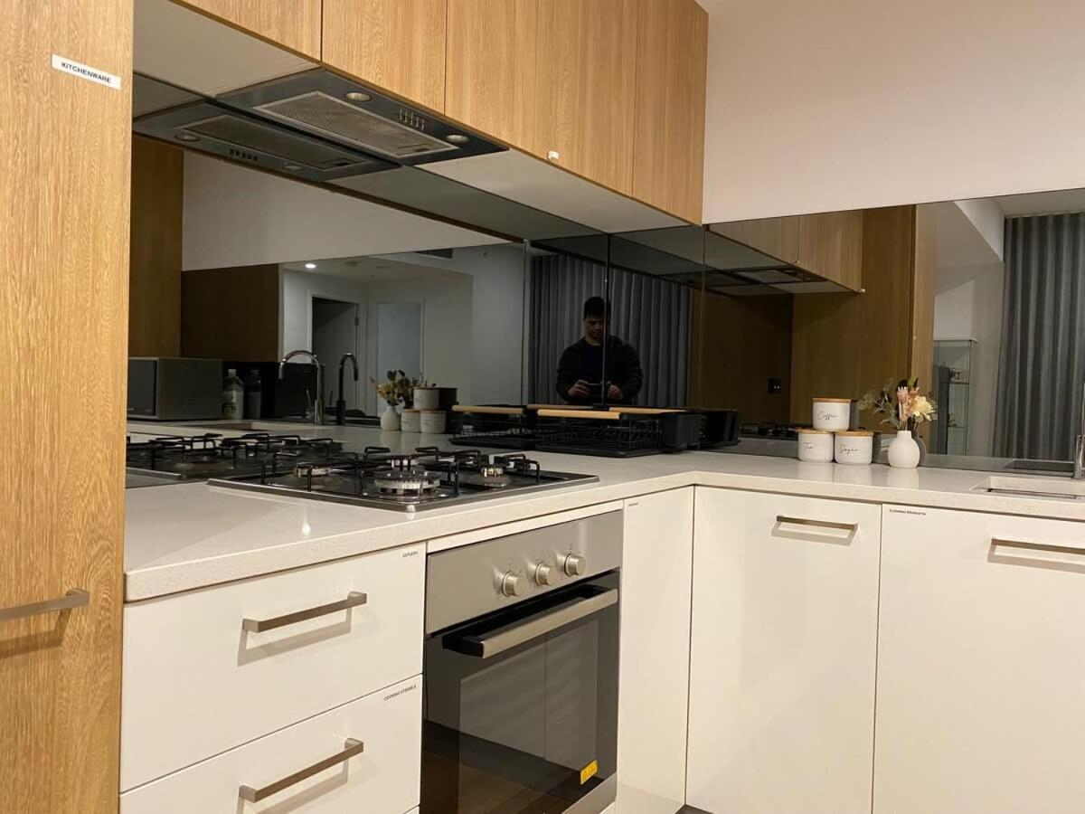 Luxury 3 Bedroom With Pool-gym-sauna-steam Adelaide
