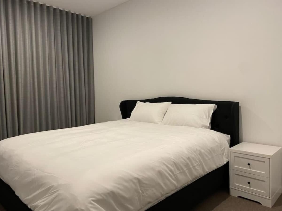 Luxury 3 Bedroom With Pool-gym-sauna-steam * Adelaide