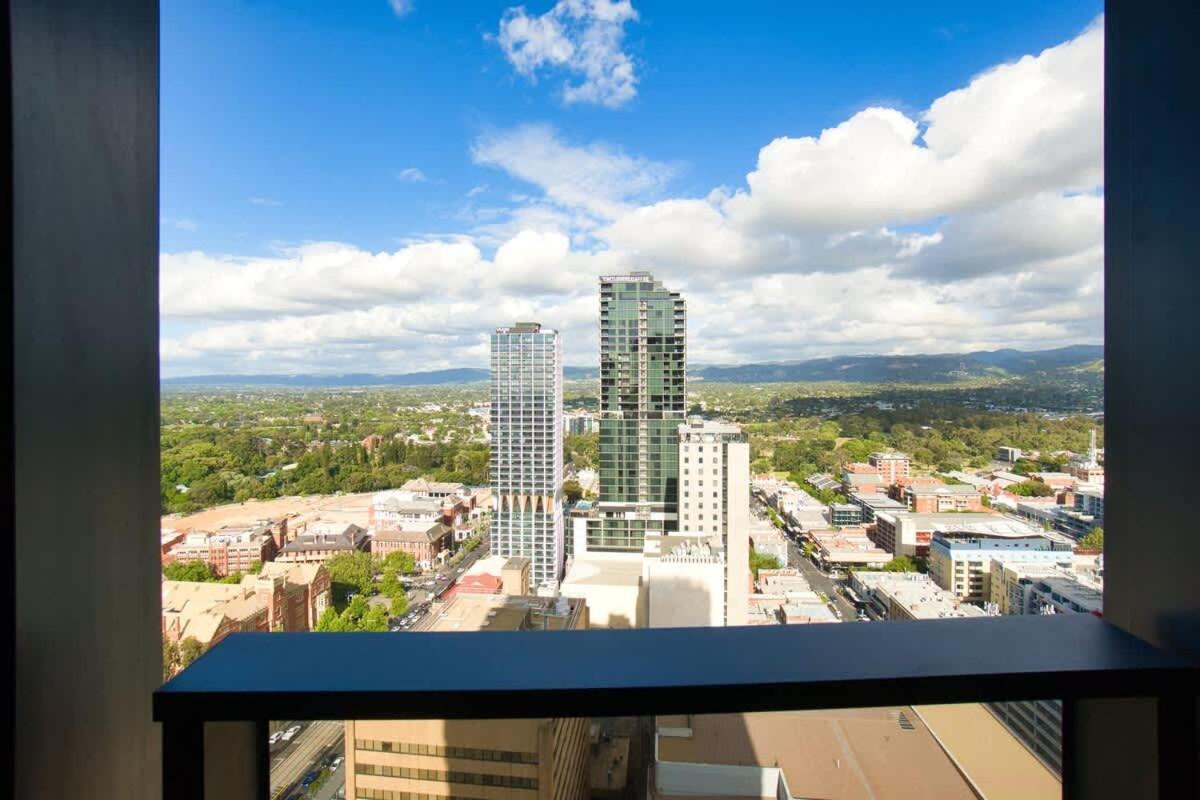 Escape At Rundle Mall - Gym & Bbq Apartment