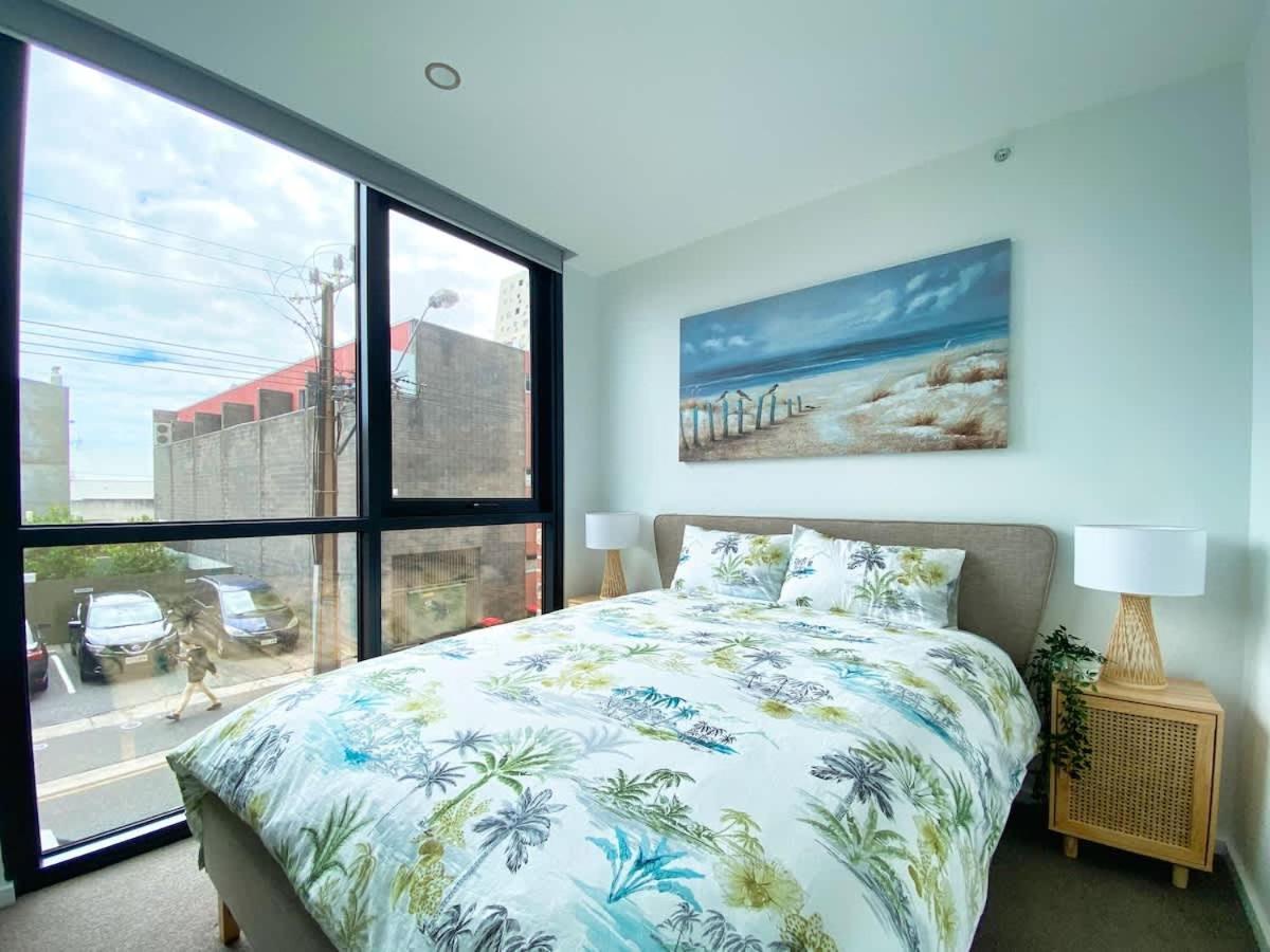Apartment Modern 2br In Cbd With Pool-gym-bbq Adelaide