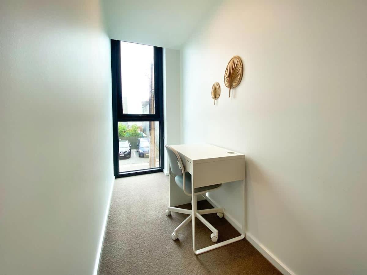 Modern 2br In Cbd With Pool-gym-bbq *