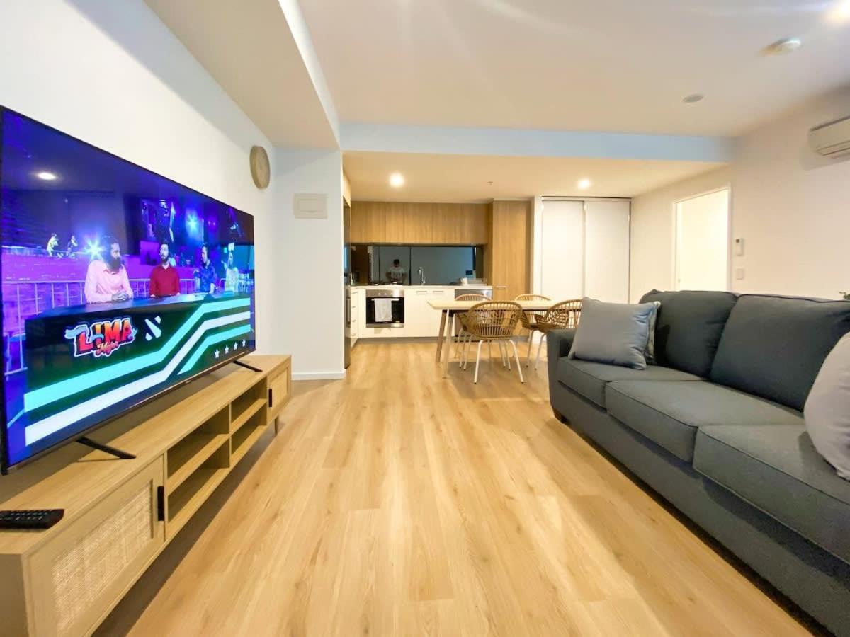 Modern 2br In Cbd With Pool-gym-bbq *