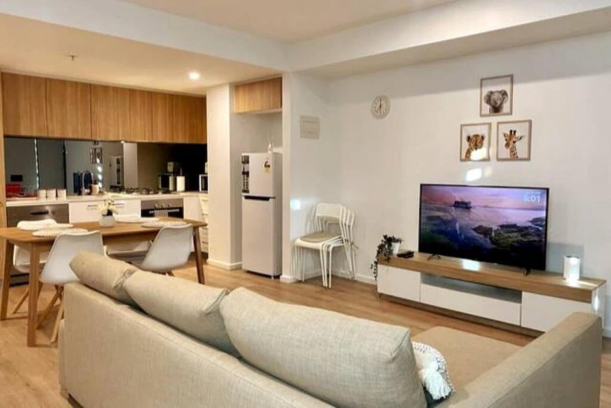 Apartment Modern 2br Cbd With Pool-gym-bbq Adelaide