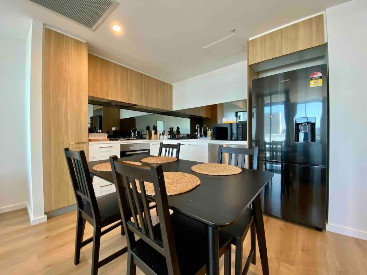 Tranquil 1br Retreat In The Heart Of Cbd Apartment Adelaide