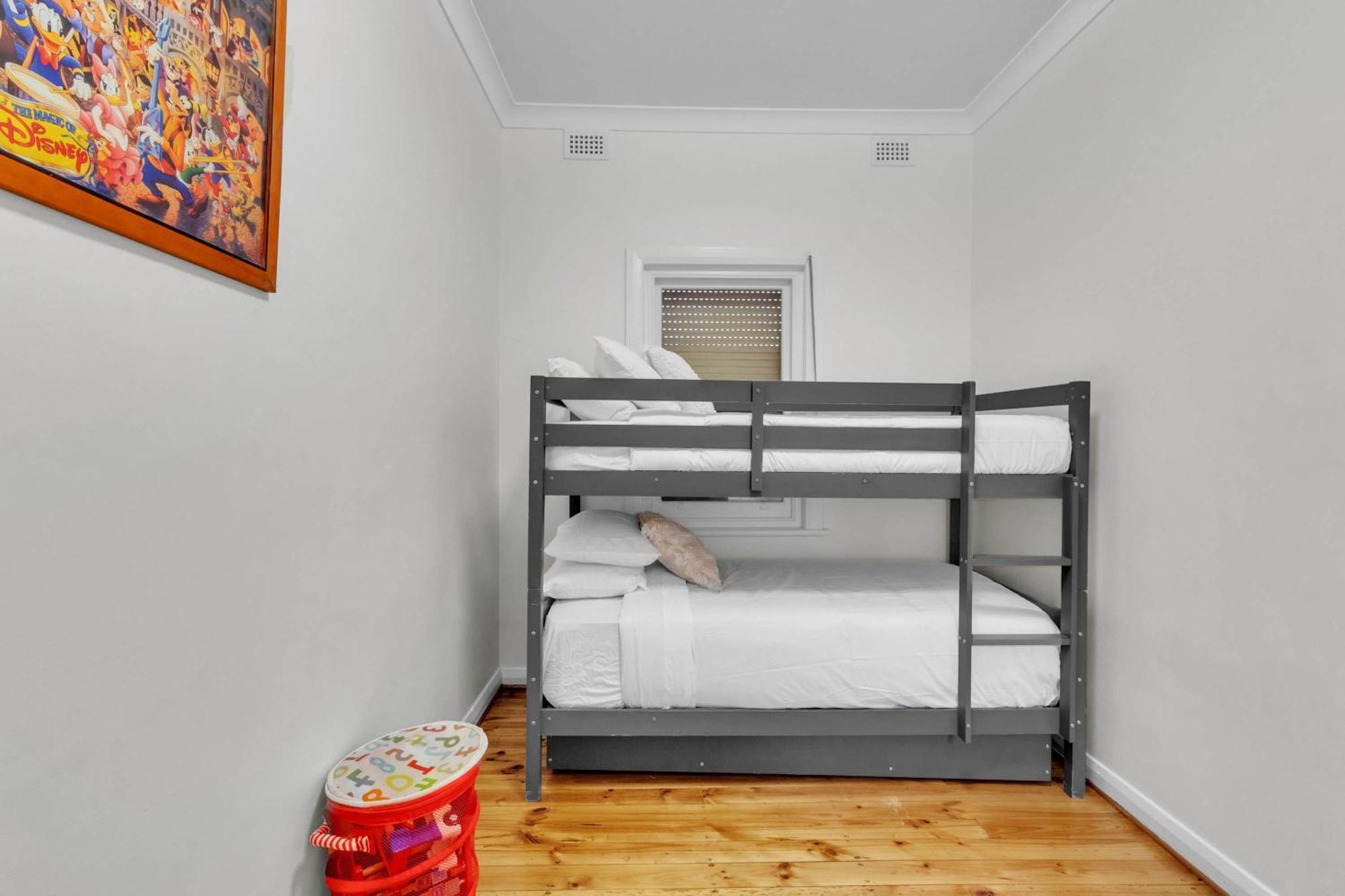 Holiday home Charming Family Retreat With Arcade - Glenunga