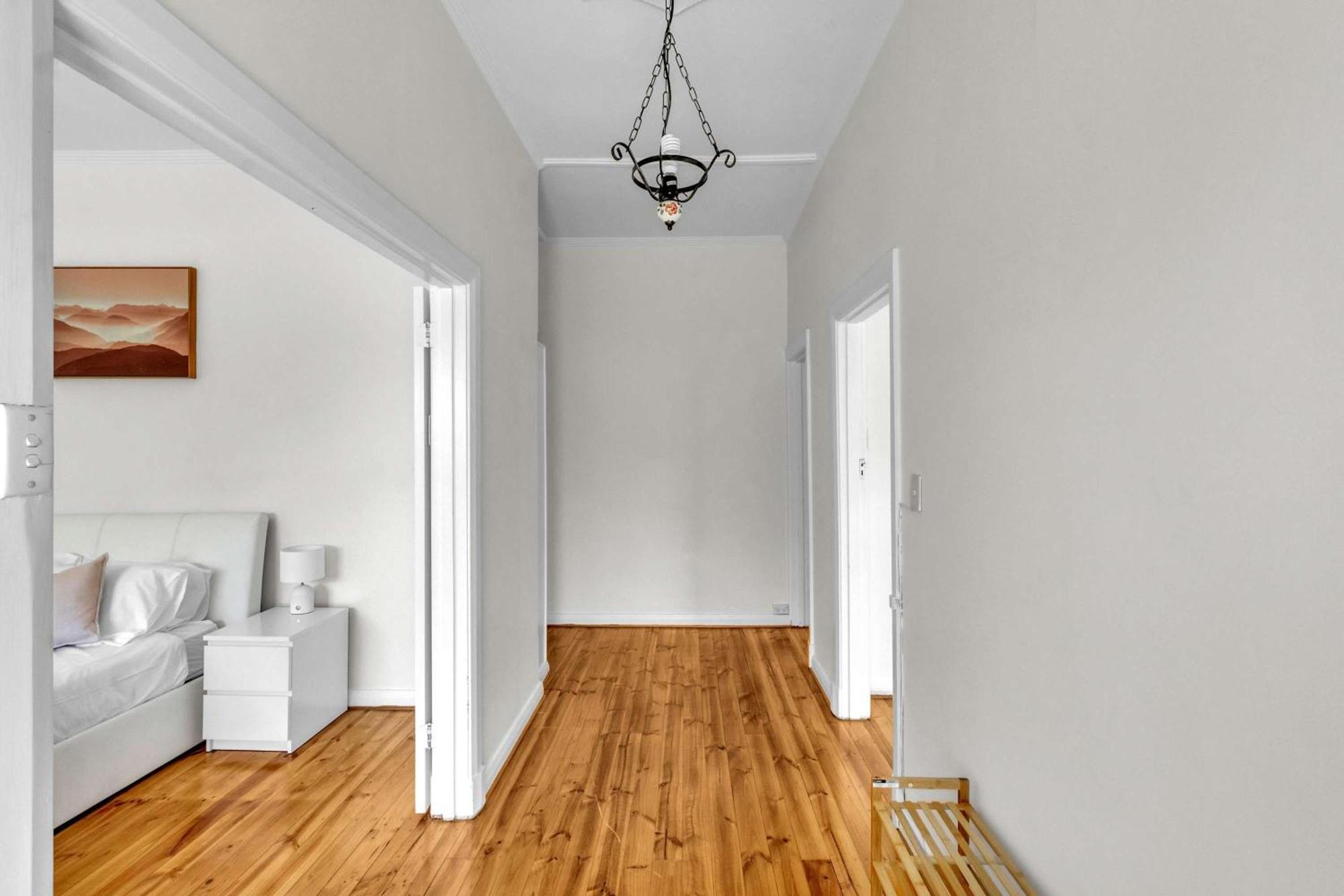 Charming Family Retreat With Arcade - Glenunga *
