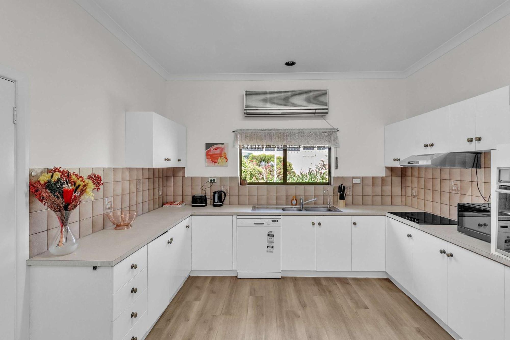 Charming Family Retreat With Arcade - Glenunga Adelaide