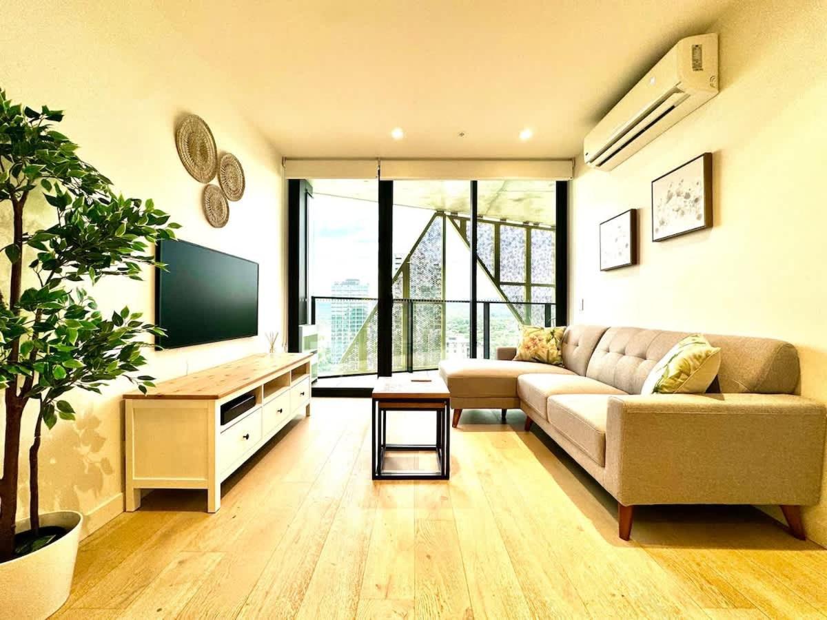 Luxury Living - Beautiful 1br In Rundle Mall *
