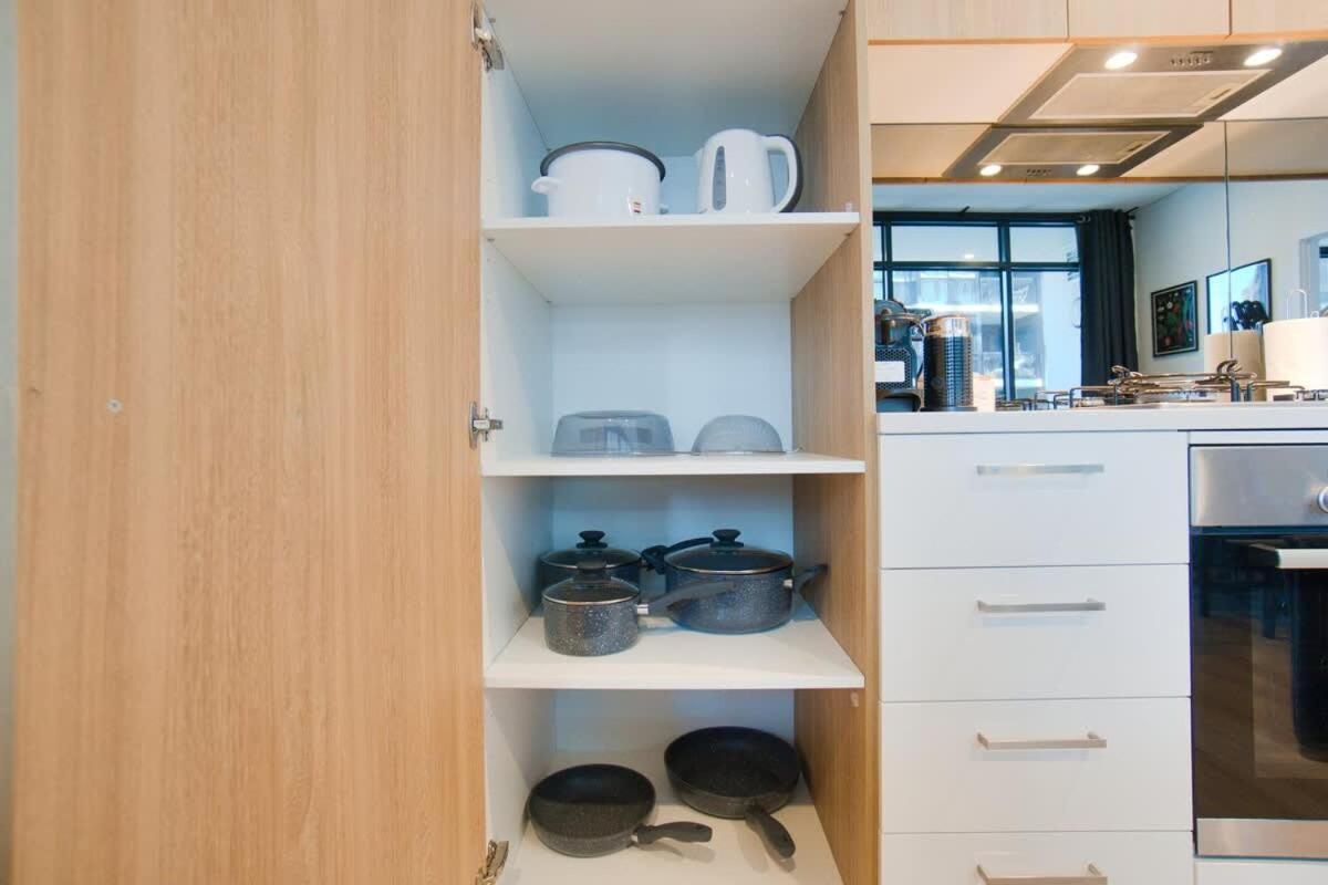 Apartment Ultimate Comfort - Modern 3br With Pool And Gym Adelaide