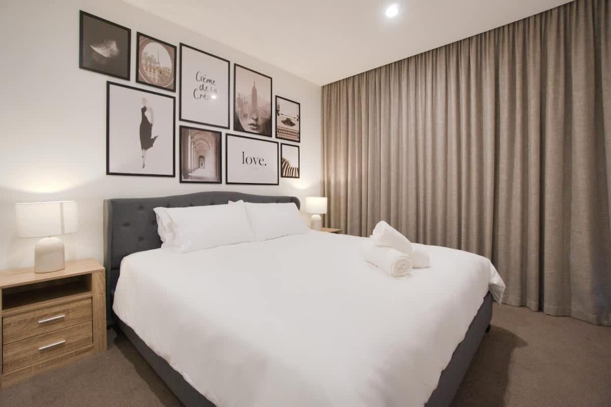 Charming Cbd Escape 1br With Pool And Gym *