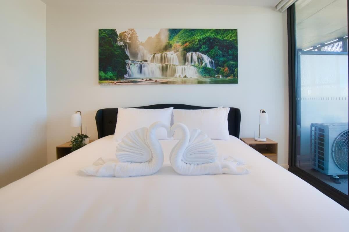 New And Modern 2br Gem In Rundle Mall * Adelaide